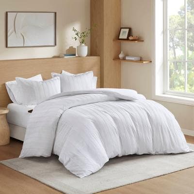 Chelsea Square Logan Woven Striped Duvet Set