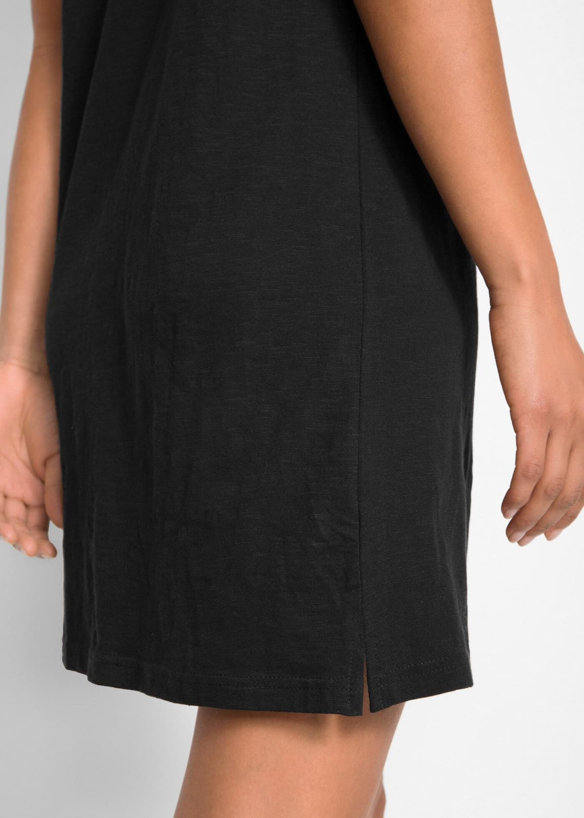 Jerseykleid BONPRIX, Damen, Gr. 40/42 (M), N-Gr, schwarz (schwarz geblümt), Jersey, Obermaterial: 100% Baumwolle, bestickt, schmal knielang, Rundhals, Kleider Jerseykleid, für den Alltag, aus Baumwolle, schmale Passform, knielang