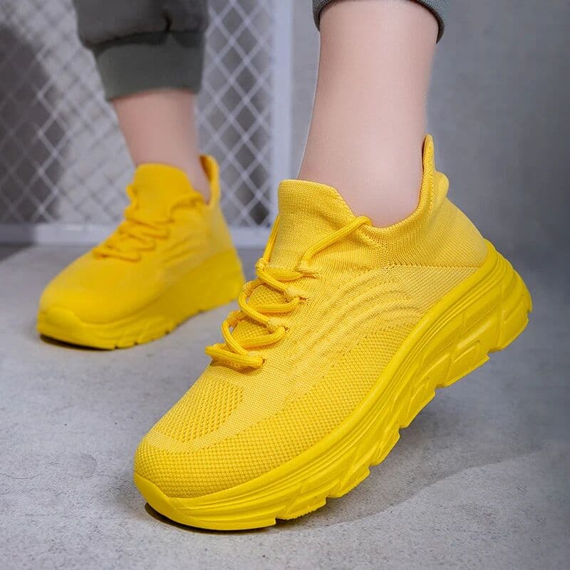 DZAG Men's Gray Running Shoes - Breathable Mesh Lace Cushioned Flat Boots Lightweight Sports Training Shoes Casual Style Design Shoes