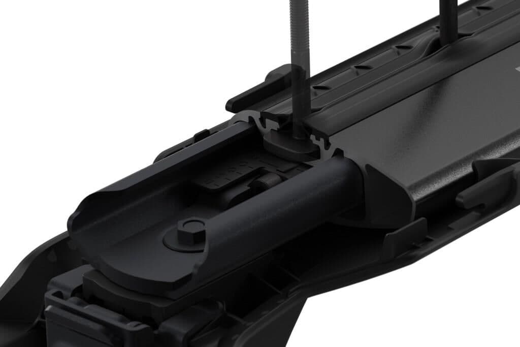 Tetőcsomagtartó CUPRA Leon ST 2020-tól, Thule Edge Black, tetősínes