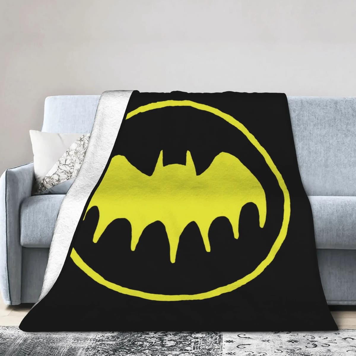 Bandai Batmans Yellow Circle Logo Blankets Flannel Throw Blankets Summer Air Conditioning Printed Lightweight Bedsprea,