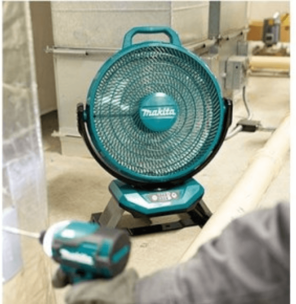 Ventilador Portátil 40Vmax XGT Makita CF002GZ