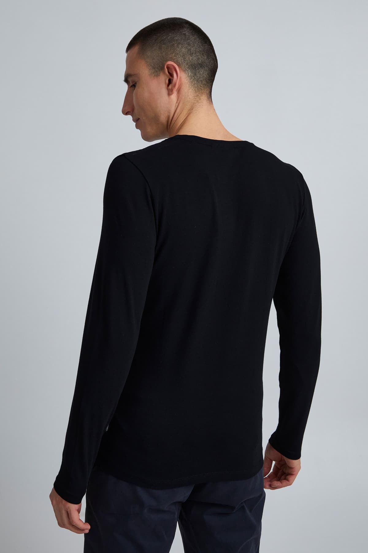 Langarmshirt CASUAL FRIDAY "Langarmshirt CFTheo", Herren, Gr. L, schwarz (anthrazit schwarz), Obermaterial: 95% Baumwolle CO. 5% Elasthan EL., Shirts Langarmshirt